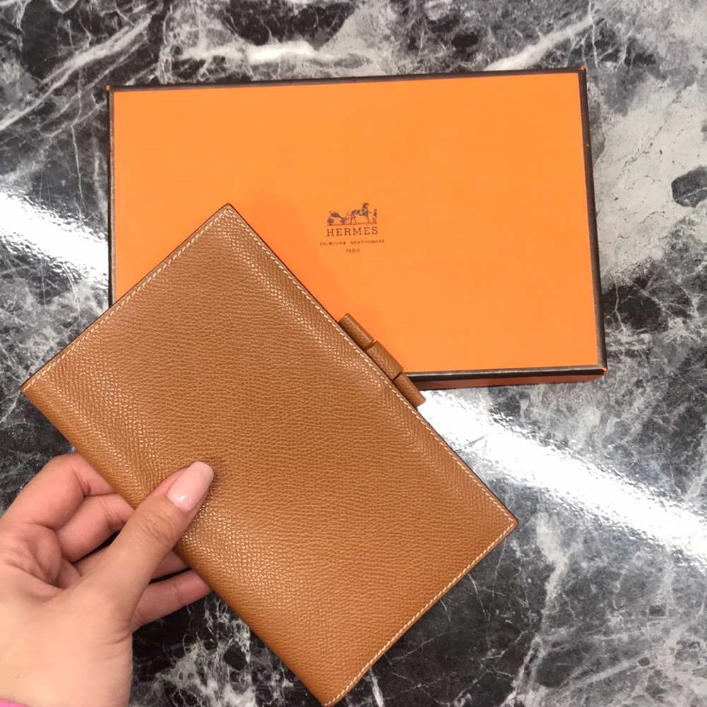 Authentic Hermès agenda cover. Mint condition